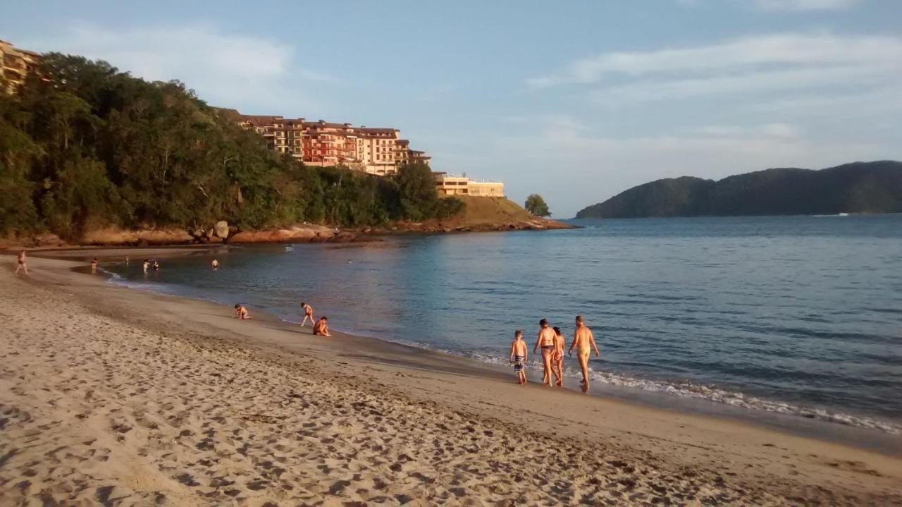 Chale No Condominio Verde Mar Na Praia Da Cocanha Caraguatatuba Dış mekan fotoğraf